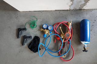 Usiłowali wysadzić bankomaty i dostać się do „kasy” [ZDJĘCIA, WIDEO]