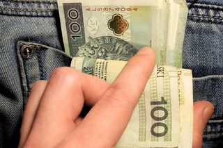 Polacy odkładają niewiele. Zaskakujące różnice między regionami