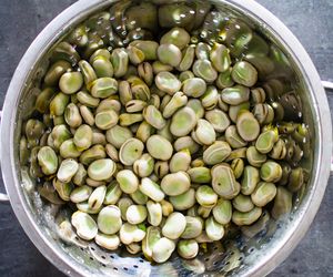 Tym osobom szkodzi. Nasila objawy tajemniczej choroby bobowej 