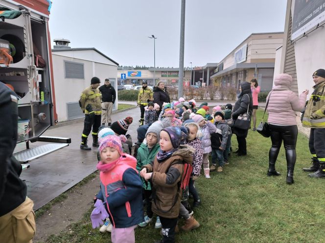 Strażacy pod leszczyńskim Multikinem 