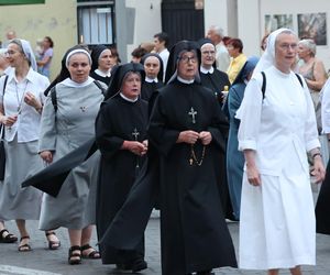 76. rocznica Cudu Lubelskiego. Procesja różańcowa w centrum Lublina