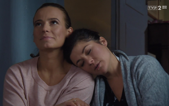 M jak miłość odcinek 1425, Kinga (Katarzyna Cichopek), Magda (Anna Mucha)