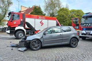 Kolizja na 17 Stycznia w Lesznie. Kierowca wymusił pierwszeństwo