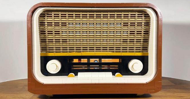 LEGO Icons 2024 Retro Radio Zdjęcie Poglądowe