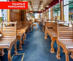 Jedyny taki koncertowy tramwaj w Polsce. W środku pianino i muzycy