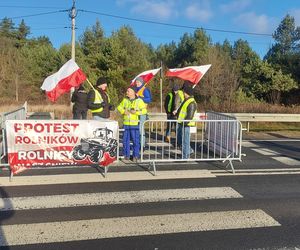 Rolnicy z woj. lubelskiego protestowali, bo mają dość unijnej polityki rolnej. Nie chcą zboża technicznego z Ameryki Południowej