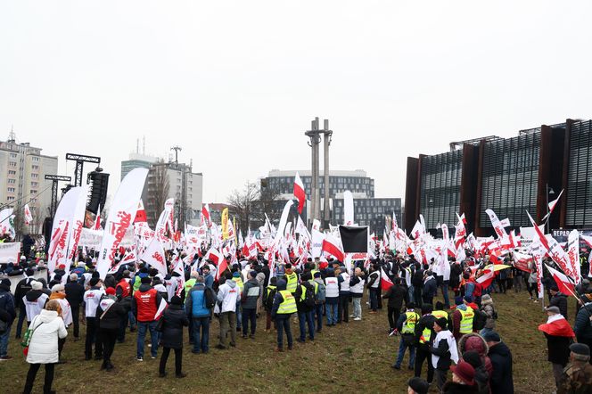 Setki rolników i członkowie Solidarności protestują w Gdańsku