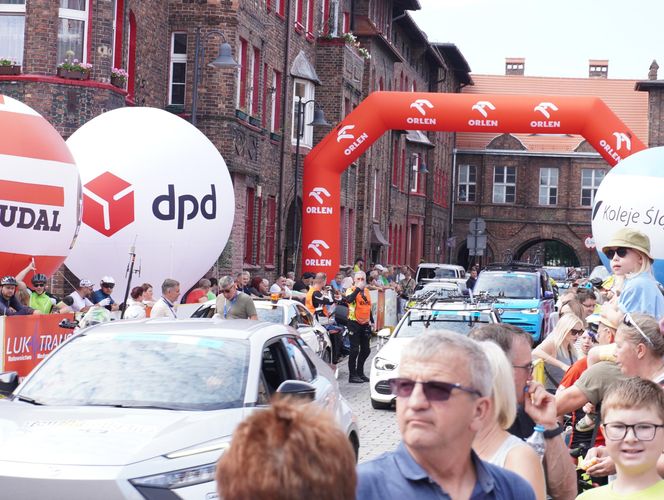Tour de Pologne 2025. Start w Katowicach Nikiszowcu