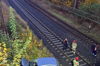 Jelenia Góra. 18-latka kierująca oplem spadła z wiaduktu