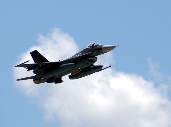 Myśliwce F-2