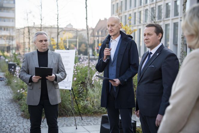 Architekt Miasta Wrocławia Jacek Barski - konferencja na placu Nowy Targ