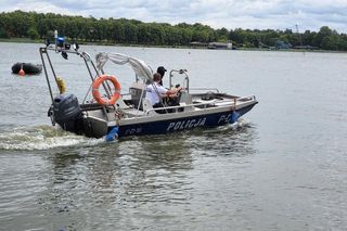 Szkolenie psów policyjnych nad Zalewem Zemborzyckim