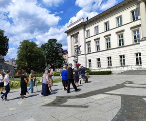 Protestowali przeciwko budowie masztów komunikacyjnych zbyt blisko domów