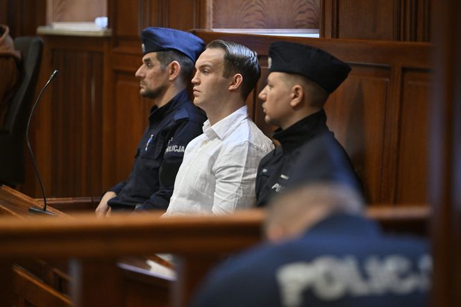 Proces Dawida Mirkowskiego o zabójstwo na Nowym Świecie. "Ja go, k***a, pociąłem!"