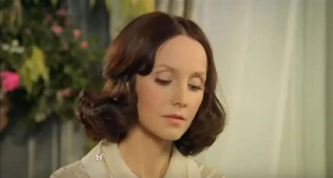 Dawno niewidziana legenda PRL-u pojawiła się na salonach. Tak dziś wygląda gwiazda "Trędowatej" 