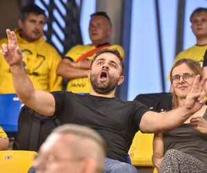 Sektor gości podczas finału PGE Ekstraligi. Zdjęcia kibiców Orlen Oil Motoru Lublin z Motoareny w Toruniu