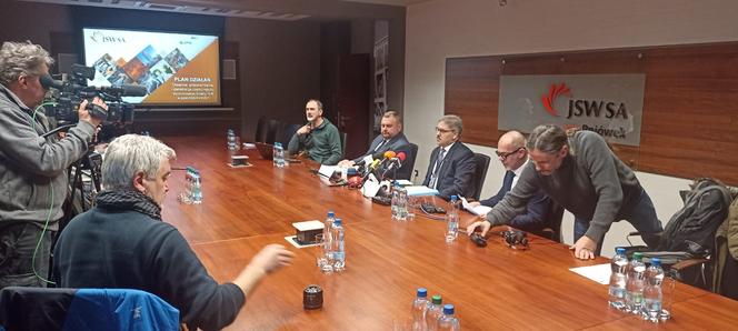 Wznowienie akcji ratowniczej w kopalni Pniówek