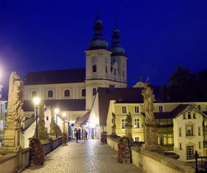 To miasteczko przetrwało Wielką Wodę. Oto co ma do zaoferowania