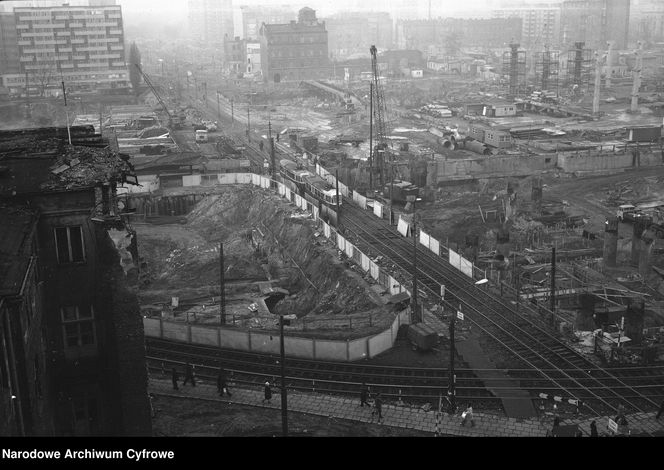 Budowa dworca Warszawa Centralna na początku lat 70.