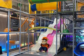 Jump Factory - nowe trampoliny w Lesznie 