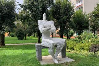 Po latach rzeźby studentów ASP obrażają uczucia moralne. W Sanoku chcą je zastąpić maryjnymi