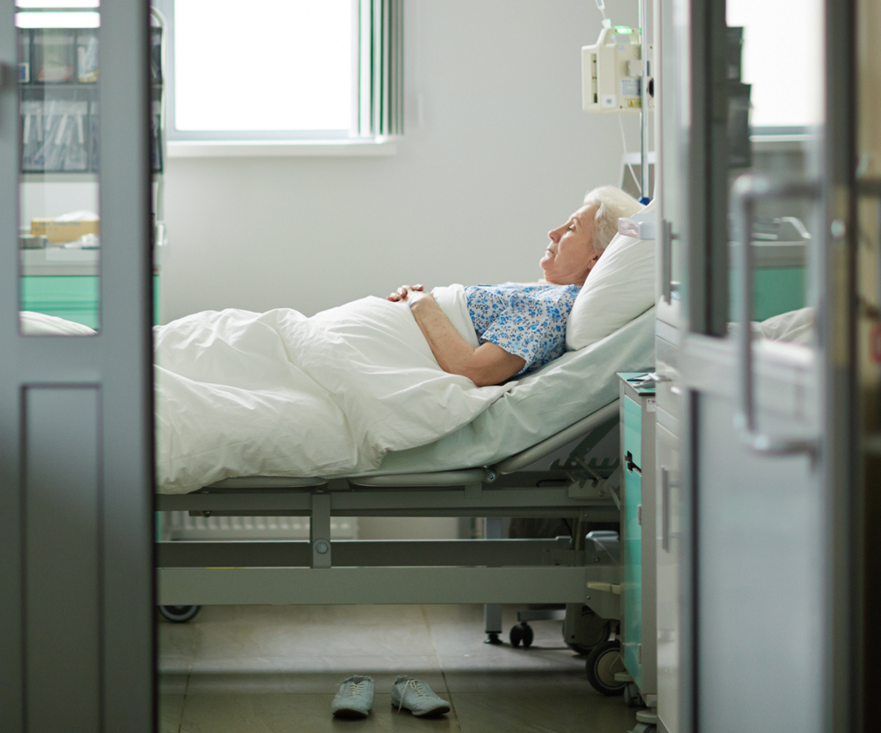 Szpitale reagują na rekord zakażeń. Zakaz wizyt i ograniczenia do 20 minut