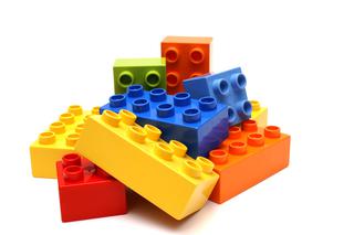 Klocki Lego. Jakie prezenty pod choinkę wybrać dla chłopców? Ile kosztuje Lego?
