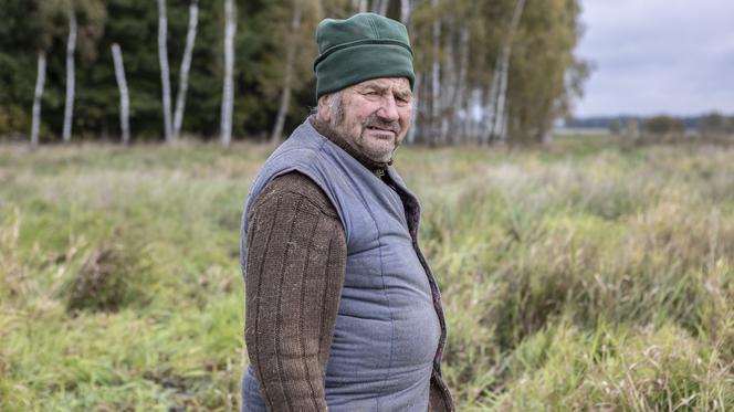 Rolnicy. Podlasie. Gienek nie zna się na maszynach rolniczych? 