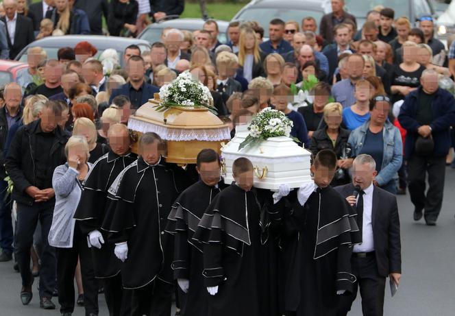 Pogrzeb zamordowanej Moniki i jej syna Oskarka