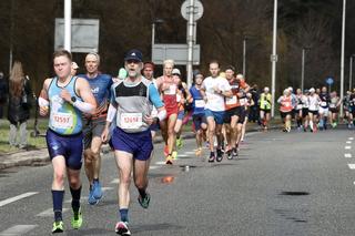 17. Półmaraton Warszawskie. Gigantyczne utrudnienia w stolicy. Ulicami przebiegnie 15 tysięcy osób!