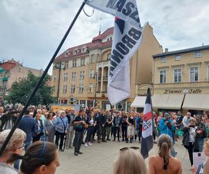 Protest kobiet w Bydgoszczy po śmierci ciężarnej pani Doroty. „Chcemy żyć w Europie XXI wieku”