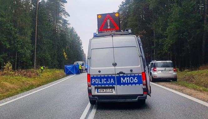 Zaścianek. Tragiczny wypadek na DK 8. Audi zderzyło się z lawetą. Dwie osoby nie żyją