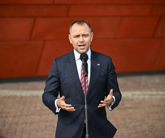 Poseł PiS broni weta Nawrockiego. To był szantaż rządu