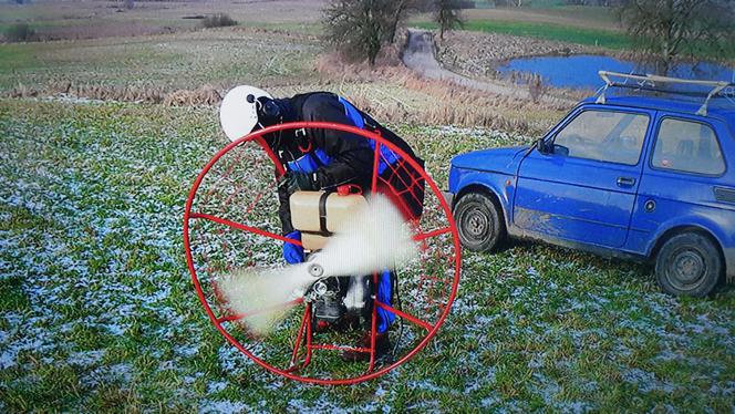 Ksiądz spadł z nieba