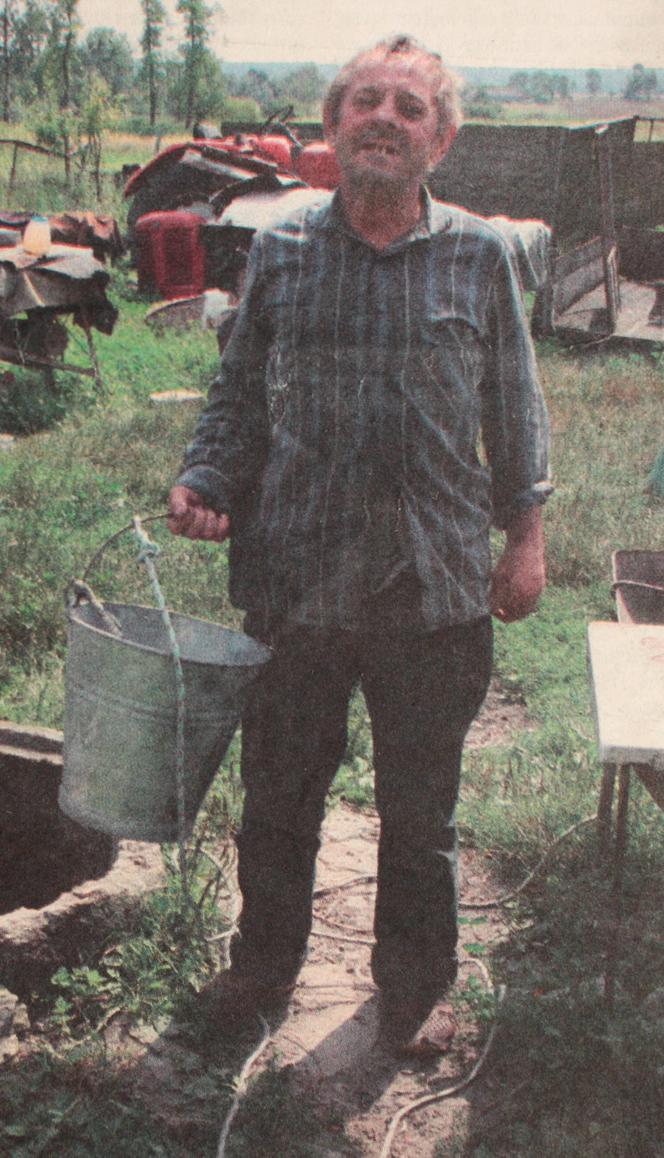 Czeka na pana, który nie żyje