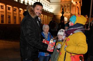 Rafał Trzaskowski zbiera na WOŚP