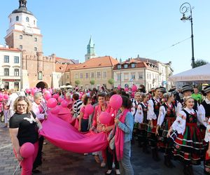 W centrum Lublina królował róż! Przez miasto przeszedł Marsz Różowej Wstążki