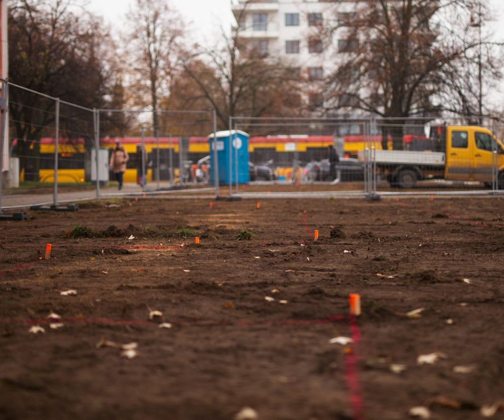 Skwer przy ulicy Broniewskiego