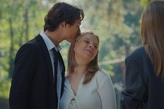 M jak miłość odc. 1842. Grzesiek (Borys Wiciński), Sara (Nadia Smyczek), Lenka (Olga Cybińska)