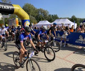 Kilometry Pomocy Michelin 2024. Sportowe emocje na plaży miejskiej w Olsztynie. Zobacz zdjęcia!