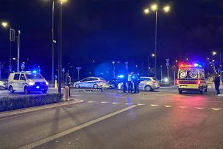 Zderzenie motocykla z radiowozem policji