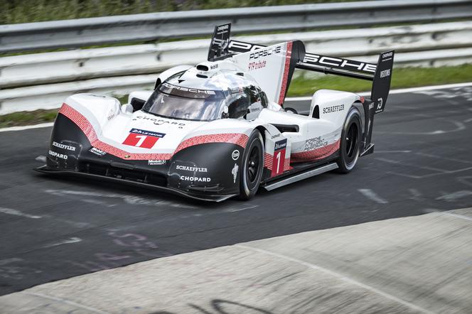 Porsche 919 Hybrid Evo z rekordem toru Nurburgring