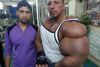 Napompowany mięśniak i jego SEKSOWNE selfie na siłowni [ZDJĘCIA]