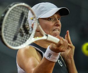 Iga Świątek - Claire Liu Transmisja TV Roland Garros Gdzie obejrzeć mecz Iga Świątek - Claire Liu STREAM ONLINE LIVE 1.06.2023 Na którym kanale Iga Świątek w TV dzisiaj