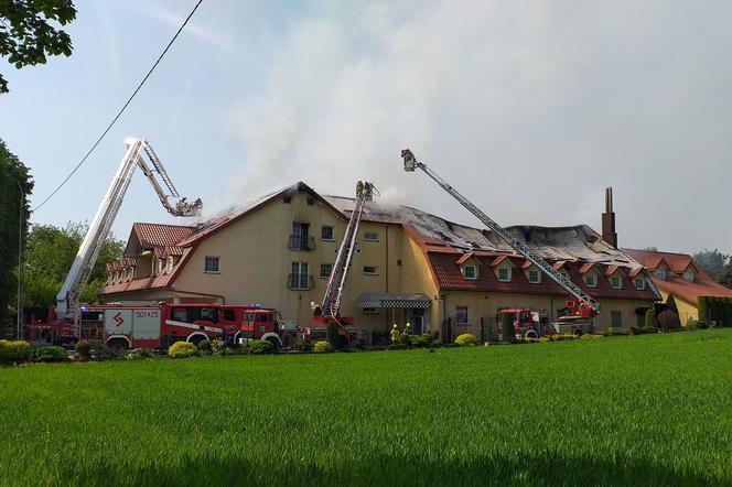 Potężny pożar w Nałęczowie. Dogaszanie trwało kilkanaście godzin
