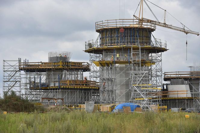 Trwa budowa wielkiego pomnika Matki Boskiej. Sprawdziliśmy postępy