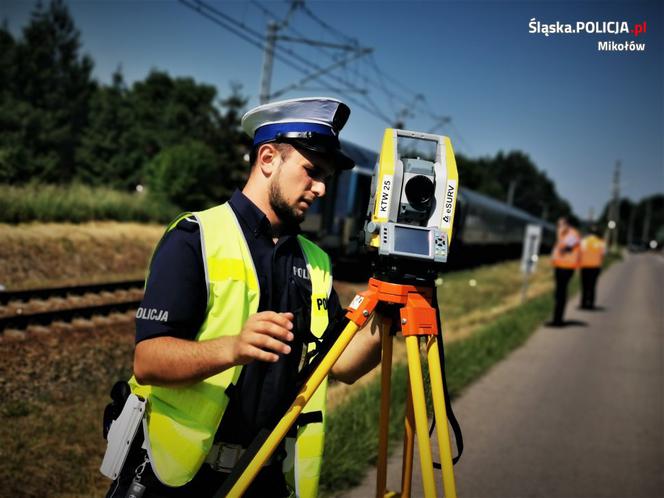 Orzesze. Śmiertelne potrącenie rowerzystki na przejeździe kolejowym [ZDJĘCIA]