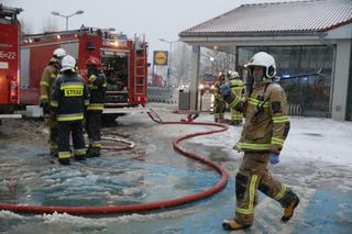 Pożar Lidla na Bielanach. 20 jednostek straży na miejscu.