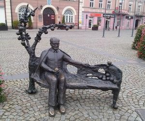 To miasto skrywa wiele ciekawostek. Z Łodzi dojedziesz tam pociągiem