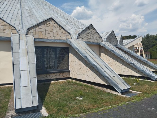 Kościół w Rudnikach z lat 80.